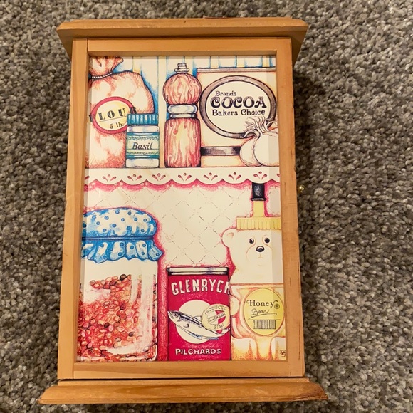 Vintage house of loyd decor cabinet - Picture 1 of 3